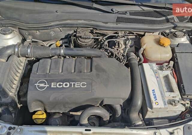 Сірий Опель Астра, об'ємом двигуна 1.3 л та пробігом 250 тис. км за 4900 $, фото 5 на Automoto.ua