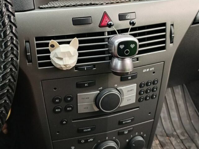 Серый Опель Астра, объемом двигателя 1.6 л и пробегом 287 тыс. км за 3900 $, фото 20 на Automoto.ua