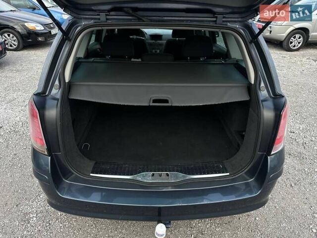 Серый Опель Астра, объемом двигателя 1.6 л и пробегом 126 тыс. км за 5450 $, фото 16 на Automoto.ua