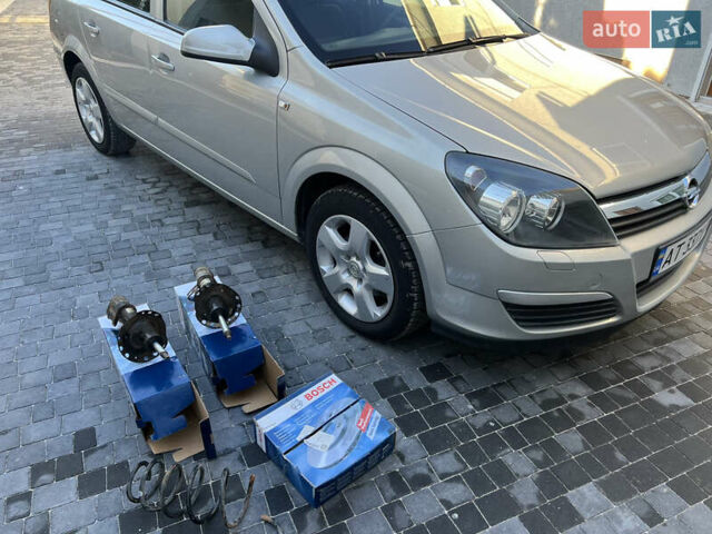 Сірий Опель Астра, об'ємом двигуна 1.25 л та пробігом 275 тис. км за 5300 $, фото 5 на Automoto.ua