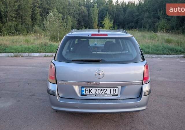 Опель Астра 2006 в Житомире на Automoto.ua Серый Опель Астра, объемом двигателя 1.6 л и пробегом 279 тыс. км за 4900 $, фото 17 на Automoto.ua