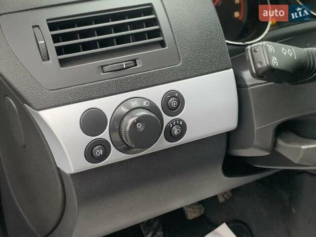 Серый Опель Астра, объемом двигателя 1.6 л и пробегом 195 тыс. км за 4790 $, фото 17 на Automoto.ua