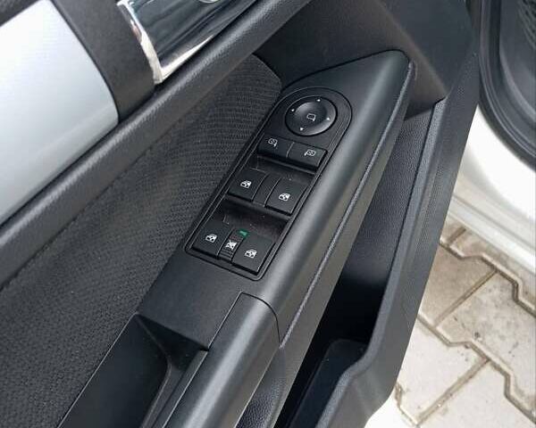 Серый Опель Астра, объемом двигателя 1.6 л и пробегом 198 тыс. км за 5200 $, фото 14 на Automoto.ua