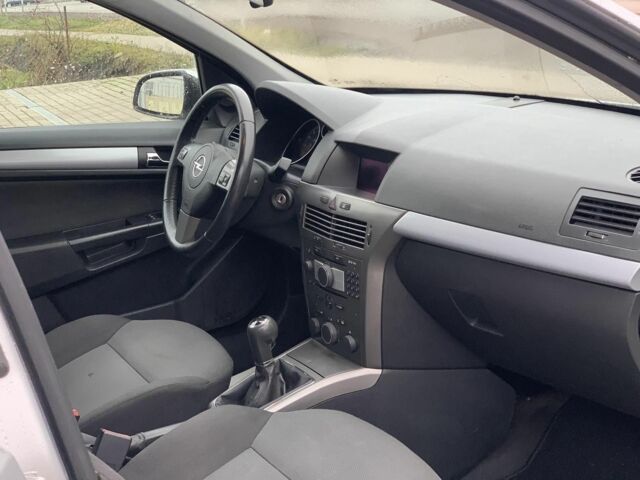 Сірий Опель Астра, об'ємом двигуна 1.6 л та пробігом 195 тис. км за 4790 $, фото 21 на Automoto.ua