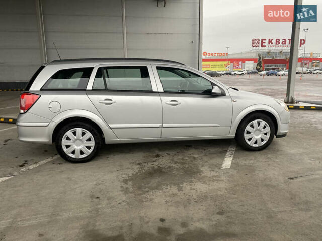 Сірий Опель Астра, об'ємом двигуна 1.6 л та пробігом 180 тис. км за 4450 $, фото 2 на Automoto.ua