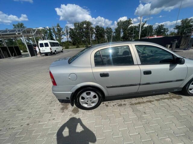 Серый Опель Астра, объемом двигателя 1.4 л и пробегом 320 тыс. км за 4000 $, фото 3 на Automoto.ua