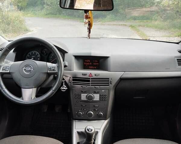 Опель Астра 2006 в Самборе на Automoto.ua Серый Опель Астра, объемом двигателя 1.6 л и пробегом 273 тыс. км за 4200 $, фото 20 на Automoto.ua