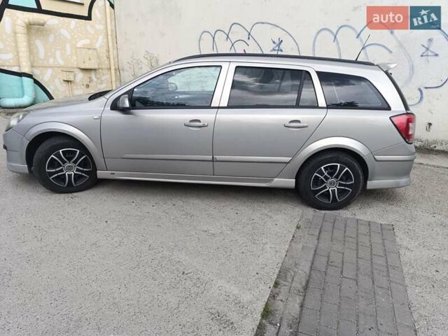 Серый Опель Астра, объемом двигателя 1.6 л и пробегом 340 тыс. км за 4300 $, фото 6 на Automoto.ua