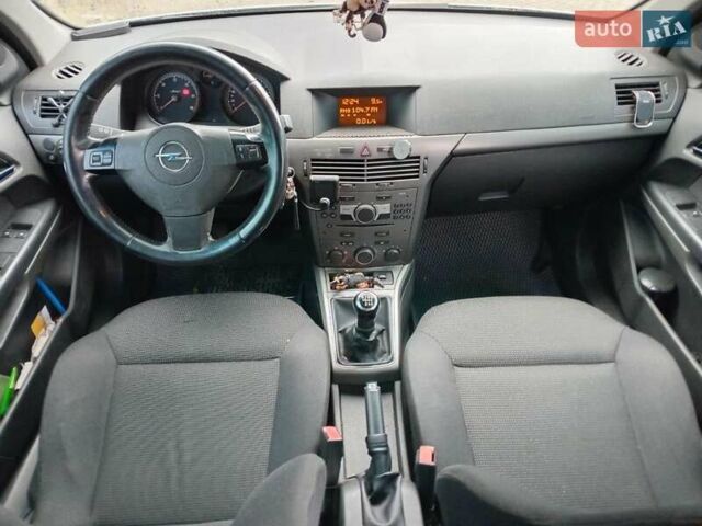 Сірий Опель Астра, об'ємом двигуна 1.3 л та пробігом 250 тис. км за 5190 $, фото 26 на Automoto.ua