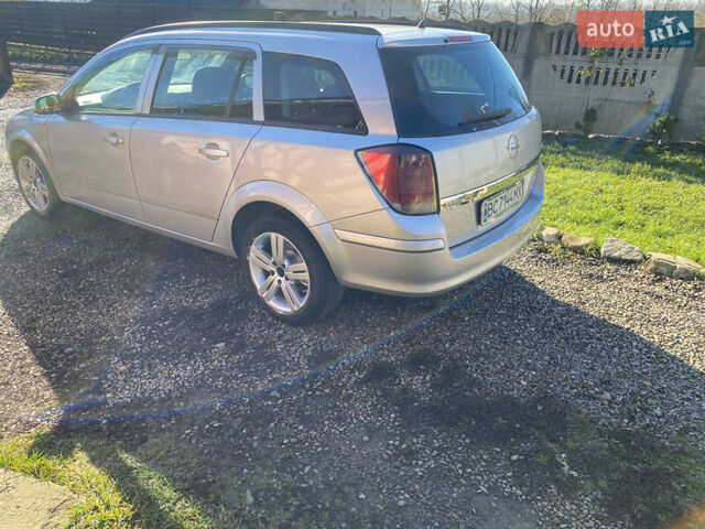 Серый Опель Астра, объемом двигателя 1.3 л и пробегом 385 тыс. км за 4500 $, фото 6 на Automoto.ua