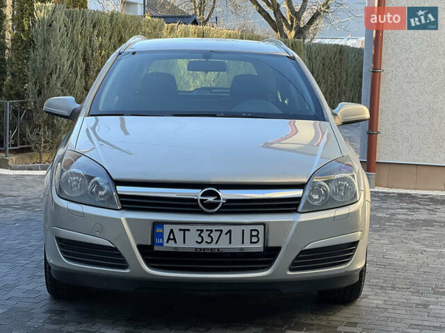 Сірий Опель Астра, об'ємом двигуна 1.25 л та пробігом 275 тис. км за 5300 $, фото 2 на Automoto.ua