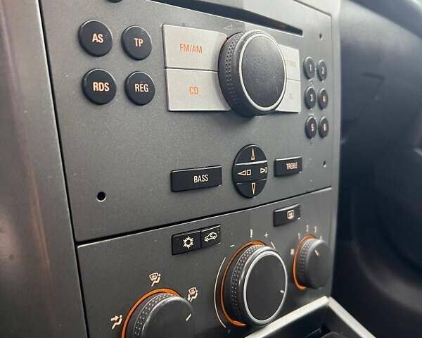 Сірий Опель Астра, об'ємом двигуна 1.9 л та пробігом 308 тис. км за 4800 $, фото 20 на Automoto.ua