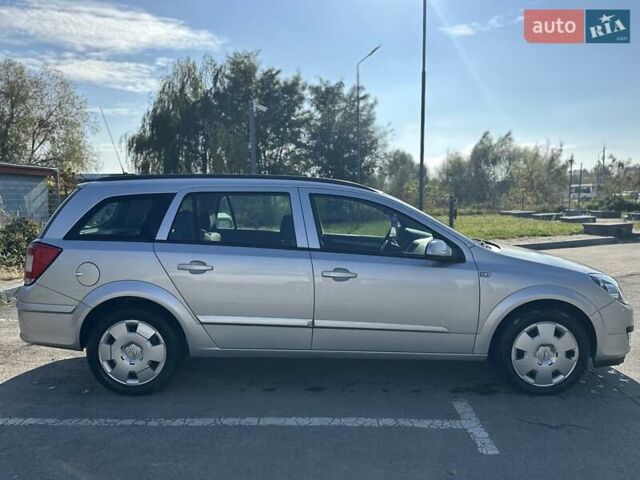 Опель Астра 2006 в Нетешине на Automoto.ua Серый Опель Астра, объемом двигателя 1.6 л и пробегом 265 тыс. км за 4800 $, фото 1 на Automoto.ua