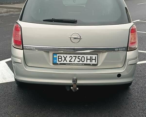 Сірий Опель Астра, об'ємом двигуна 1.91 л та пробігом 320 тис. км за 4550 $, фото 2 на Automoto.ua