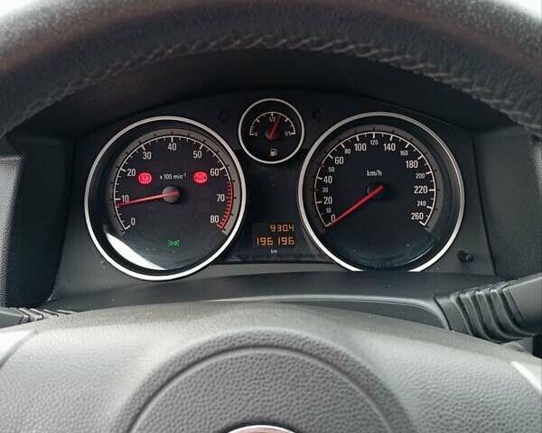 Серый Опель Астра, объемом двигателя 1.6 л и пробегом 198 тыс. км за 5200 $, фото 18 на Automoto.ua