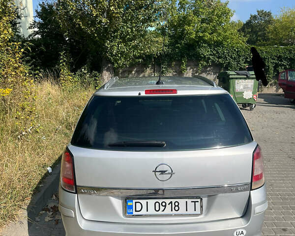 Сірий Опель Астра, об'ємом двигуна 1.91 л та пробігом 262 тис. км за 4999 $, фото 2 на Automoto.ua