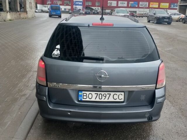 Серый Опель Астра, объемом двигателя 1.6 л и пробегом 320 тыс. км за 3500 $, фото 7 на Automoto.ua