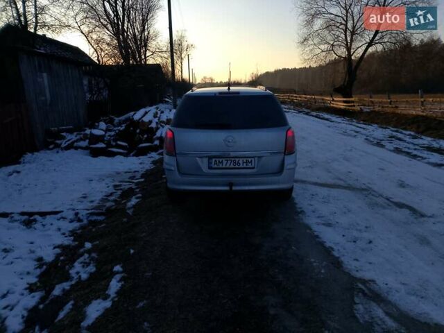 Сірий Опель Астра, об'ємом двигуна 1.6 л та пробігом 260 тис. км за 5000 $, фото 2 на Automoto.ua