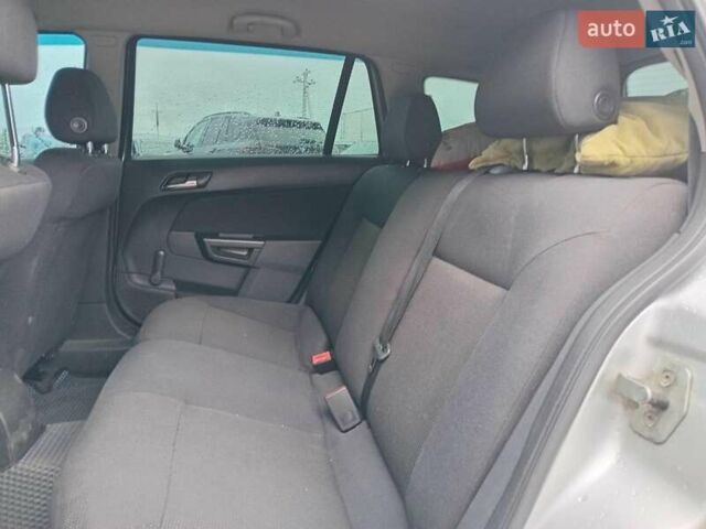 Сірий Опель Астра, об'ємом двигуна 1.3 л та пробігом 250 тис. км за 5190 $, фото 20 на Automoto.ua
