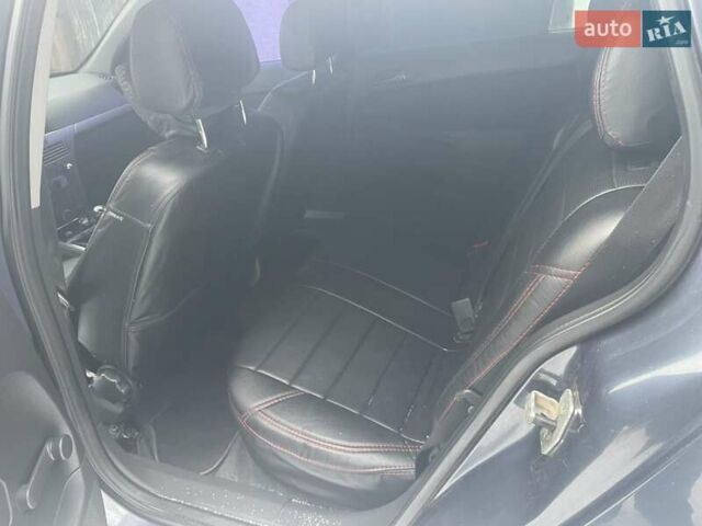 Серый Опель Астра, объемом двигателя 1.25 л и пробегом 212 тыс. км за 5000 $, фото 5 на Automoto.ua