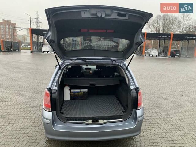 Серый Опель Астра, объемом двигателя 1.6 л и пробегом 234 тыс. км за 4900 $, фото 6 на Automoto.ua