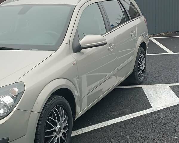 Сірий Опель Астра, об'ємом двигуна 1.91 л та пробігом 320 тис. км за 4550 $, фото 9 на Automoto.ua