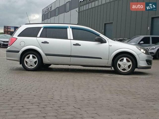 Сірий Опель Астра, об'ємом двигуна 1.3 л та пробігом 250 тис. км за 5190 $, фото 4 на Automoto.ua