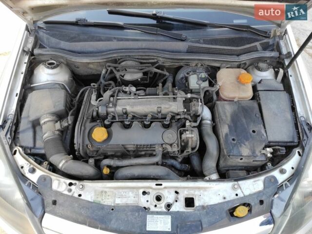 Сірий Опель Астра, об'ємом двигуна 1.91 л та пробігом 340 тис. км за 4750 $, фото 26 на Automoto.ua
