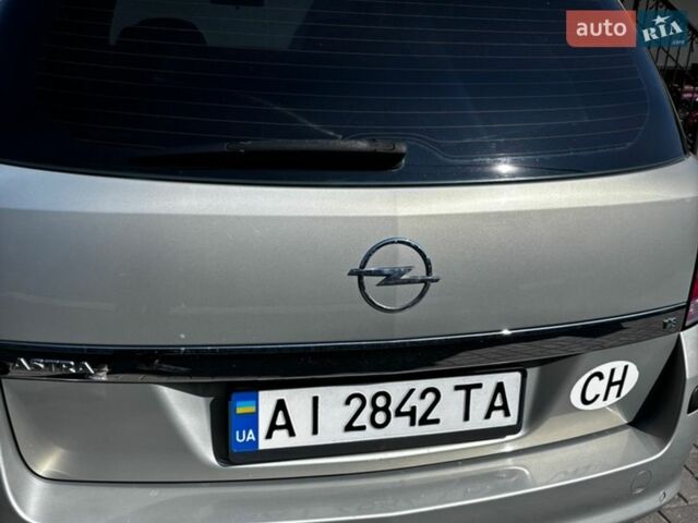 Серый Опель Астра, объемом двигателя 1.8 л и пробегом 212 тыс. км за 7000 $, фото 20 на Automoto.ua
