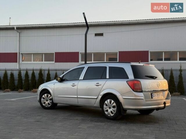 Серый Опель Астра, объемом двигателя 1.6 л и пробегом 300 тыс. км за 3999 $, фото 17 на Automoto.ua