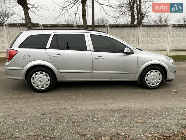 Сірий Опель Астра, об'ємом двигуна 1.6 л та пробігом 233 тис. км за 4450 $, фото 2 на Automoto.ua