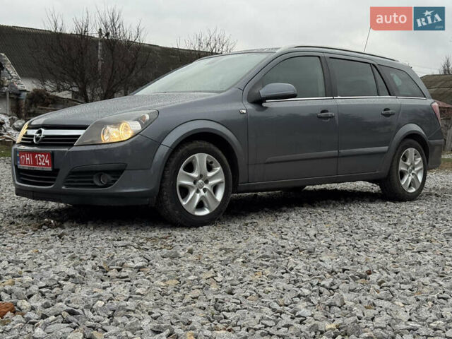Серый Опель Астра, объемом двигателя 1.6 л и пробегом 310 тыс. км за 5000 $, фото 12 на Automoto.ua