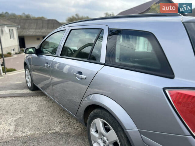 Опель Астра 2006 в Тернополе на Automoto.ua Серый Опель Астра, объемом двигателя 1.2 л и пробегом 300 тыс. км за 3999 $, фото 30 на Automoto.ua
