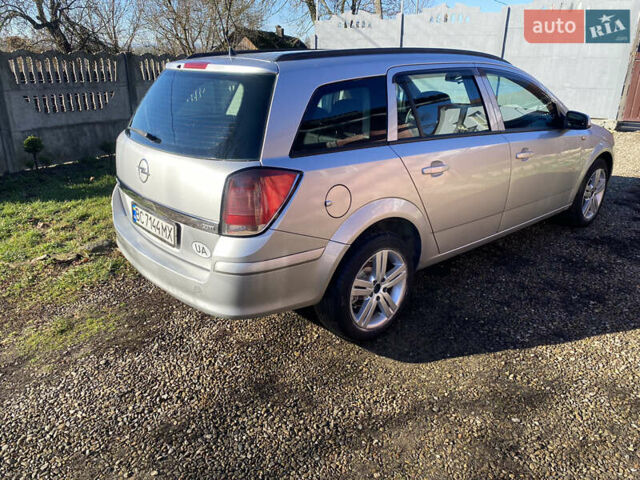 Серый Опель Астра, объемом двигателя 1.3 л и пробегом 385 тыс. км за 4500 $, фото 1 на Automoto.ua