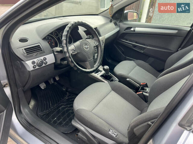 Опель Астра 2006 в Тернополе на Automoto.ua Серый Опель Астра, объемом двигателя 1.2 л и пробегом 300 тыс. км за 3999 $, фото 42 на Automoto.ua