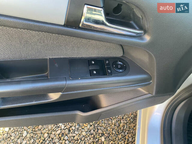 Серый Опель Астра, объемом двигателя 1.3 л и пробегом 385 тыс. км за 4500 $, фото 12 на Automoto.ua