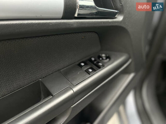 Серый Опель Астра, объемом двигателя 1.6 л и пробегом 158 тыс. км за 4950 $, фото 18 на Automoto.ua