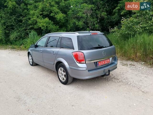Серый Опель Астра, объемом двигателя 1.6 л и пробегом 206 тыс. км за 5400 $, фото 22 на Automoto.ua