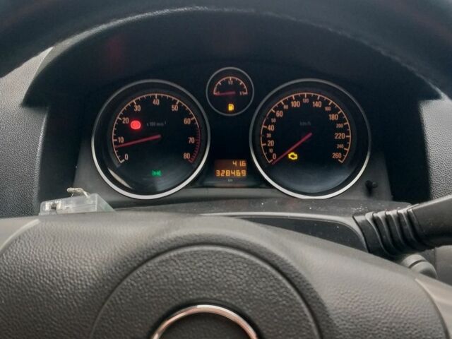 Серый Опель Астра, объемом двигателя 1.6 л и пробегом 320 тыс. км за 3500 $, фото 2 на Automoto.ua