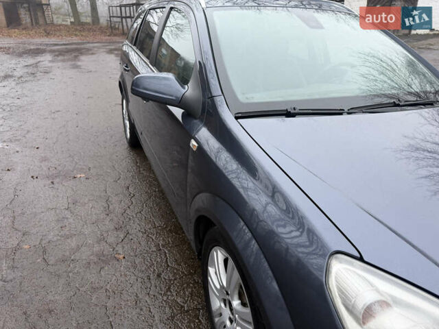 Сірий Опель Астра, об'ємом двигуна 1.6 л та пробігом 250 тис. км за 5300 $, фото 5 на Automoto.ua