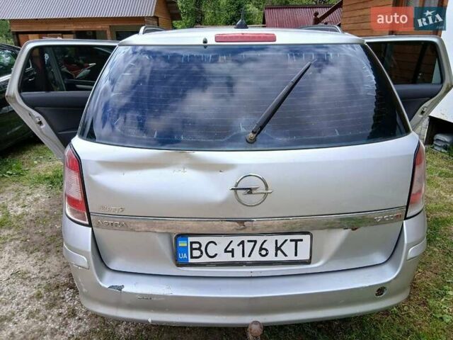 Серый Опель Астра, объемом двигателя 1.7 л и пробегом 320 тыс. км за 3700 $, фото 7 на Automoto.ua