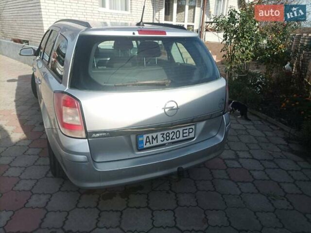 Сірий Опель Астра, об'ємом двигуна 1.6 л та пробігом 300 тис. км за 4500 $, фото 3 на Automoto.ua