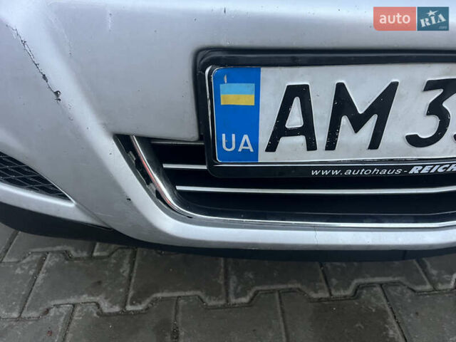 Серый Опель Астра, объемом двигателя 1.7 л и пробегом 301 тыс. км за 5100 $, фото 5 на Automoto.ua