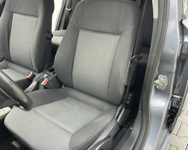 Серый Опель Астра, объемом двигателя 1.9 л и пробегом 203 тыс. км за 5800 $, фото 19 на Automoto.ua