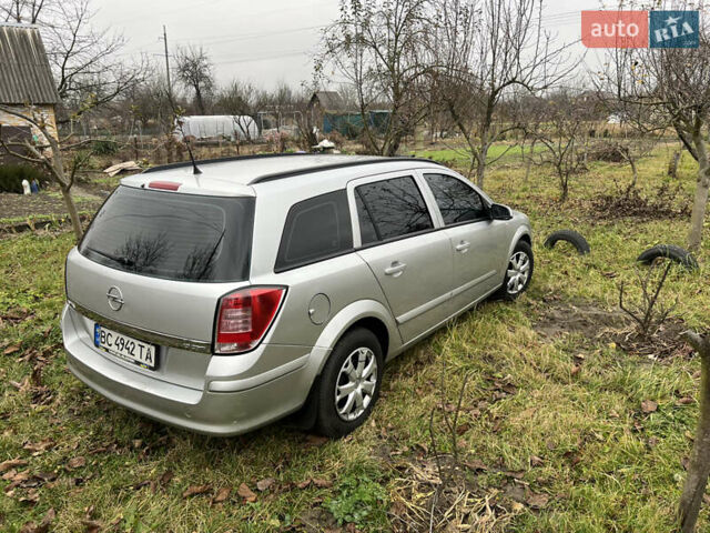 Сірий Опель Астра, об'ємом двигуна 1.69 л та пробігом 300 тис. км за 5000 $, фото 7 на Automoto.ua