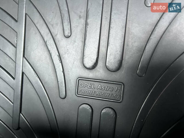 Серый Опель Астра, объемом двигателя 1.36 л и пробегом 270 тыс. км за 3900 $, фото 135 на Automoto.ua