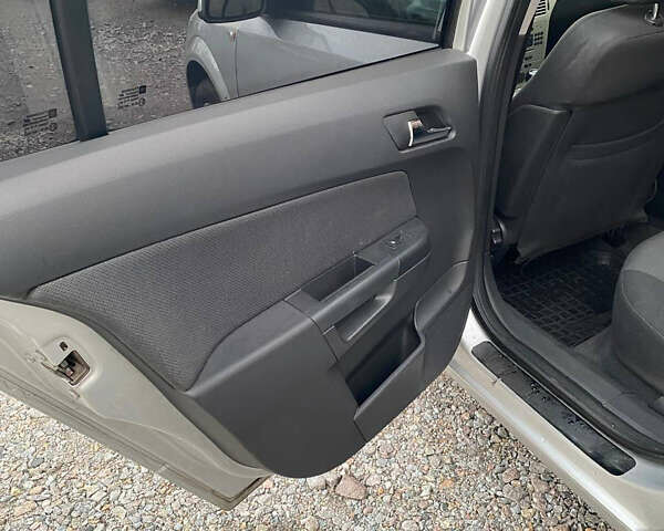 Опель Астра 2007 в Белой Церкве на Automoto.ua Серый Опель Астра, объемом двигателя 1.6 л и пробегом 204 тыс. км за 5200 $, фото 12 на Automoto.ua