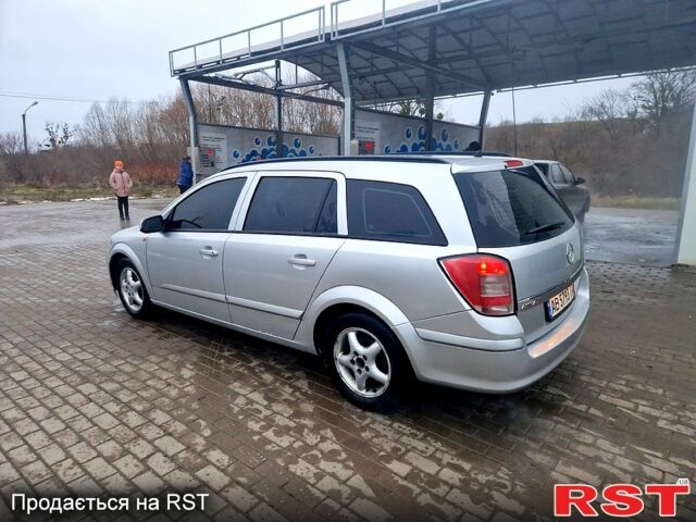 Серый Опель Астра, объемом двигателя 1.7 л и пробегом 240 тыс. км за 4700 $, фото 3 на Automoto.ua
