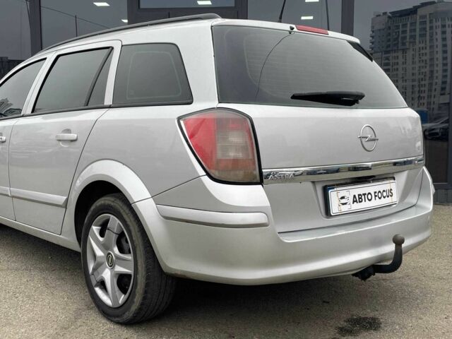 Серый Опель Астра, объемом двигателя 1.6 л и пробегом 299 тыс. км за 4790 $, фото 5 на Automoto.ua