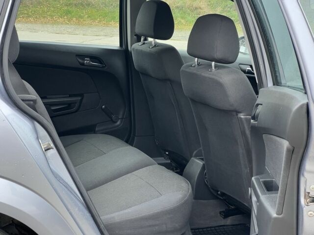 Опель Астра 2007 в Рожище на Automoto.ua Серый Опель Астра, объемом двигателя 1.3 л и пробегом 243 тыс. км за 4900 $, фото 7 на Automoto.ua